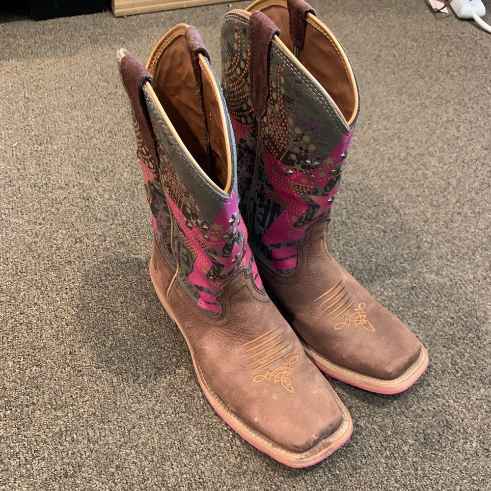Ariat Graphic Western Boots